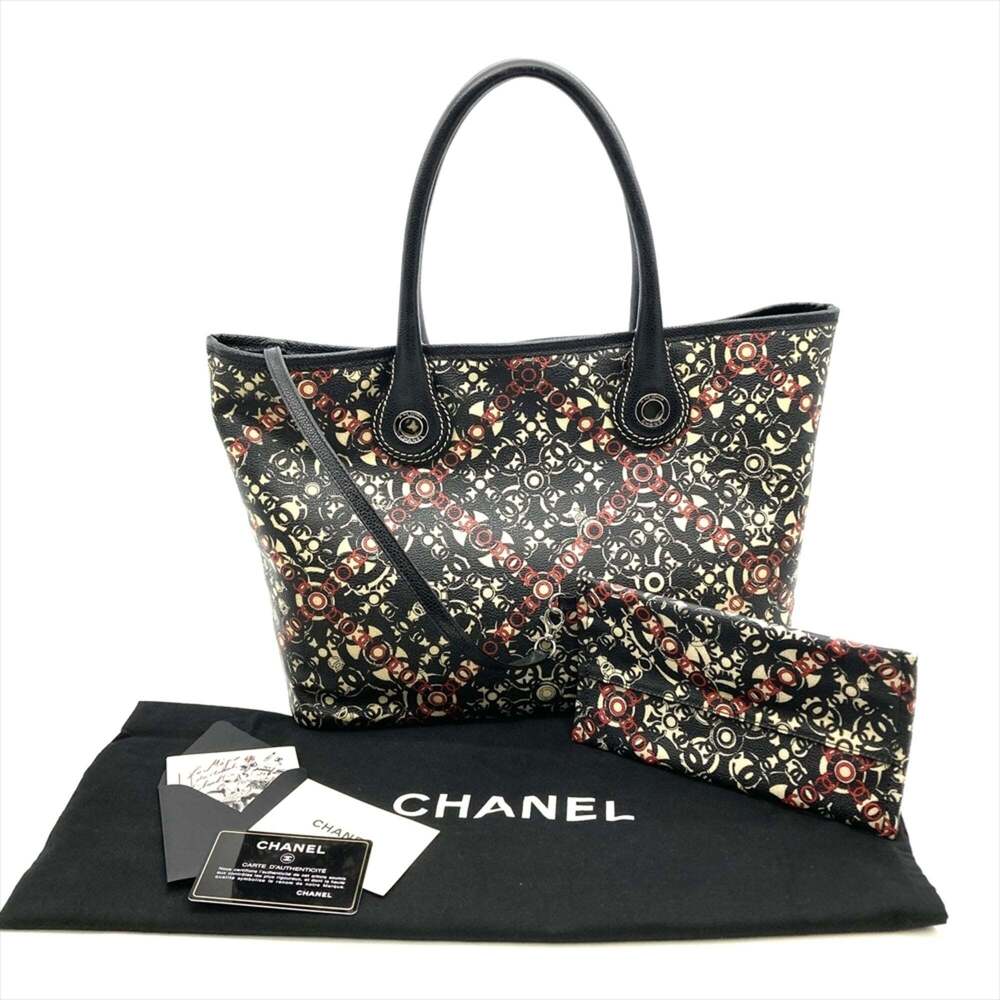 CHANEL Black Leather Tote Bag - Picture 12 of 12